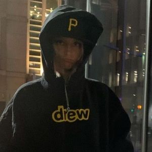 Meet your Posher, Lili